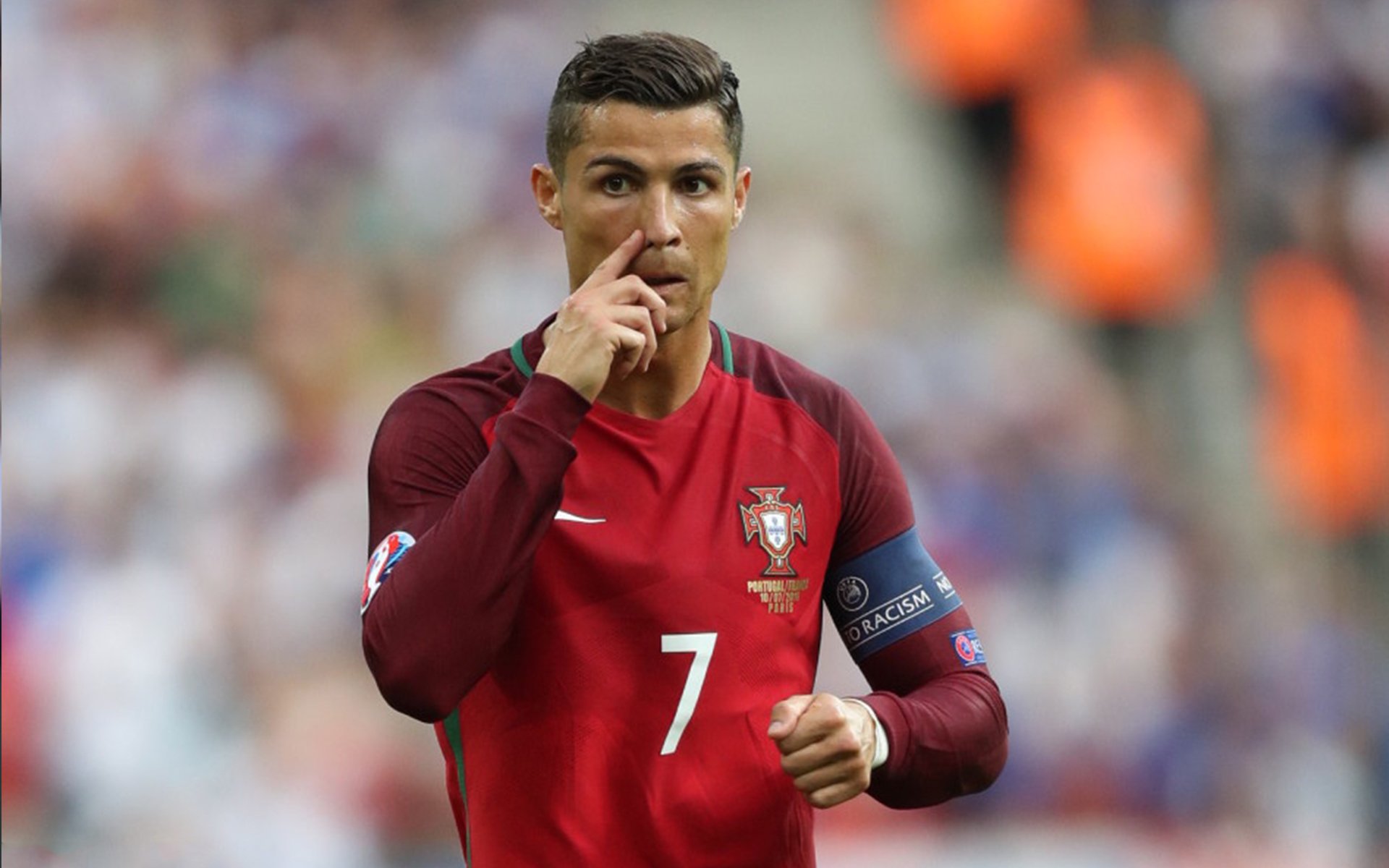 恢复计划揭秘：明星球员的“疗伤大法”，足球明星受伤